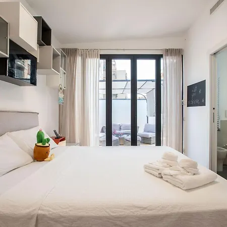 With Garden And Terrace Near Termini *