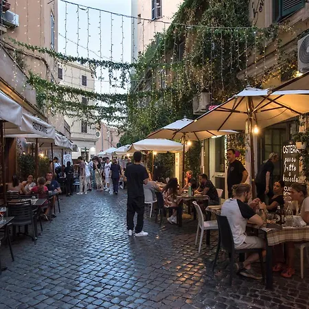 With Garden And Terrace Near Termini Rom