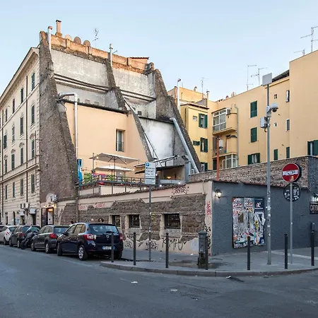 With Garden And Terrace Near Termini * Rom